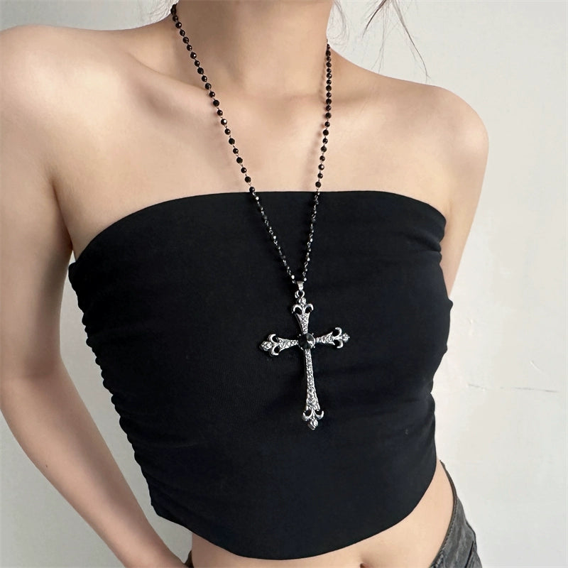 Accessible Luxury Gothic Wind Black Women Sweater Yabi Necklace